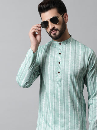 Men Sky Blue Geomatric Printed Kurta with Churidar