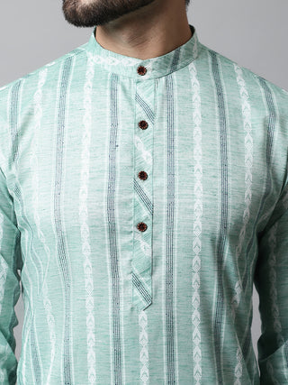 Men Sky Blue Geomatric Printed Kurta with Churidar