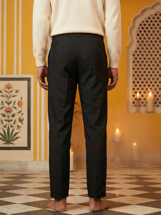 Men Pack of 2 Solid Cotton Pyjamas