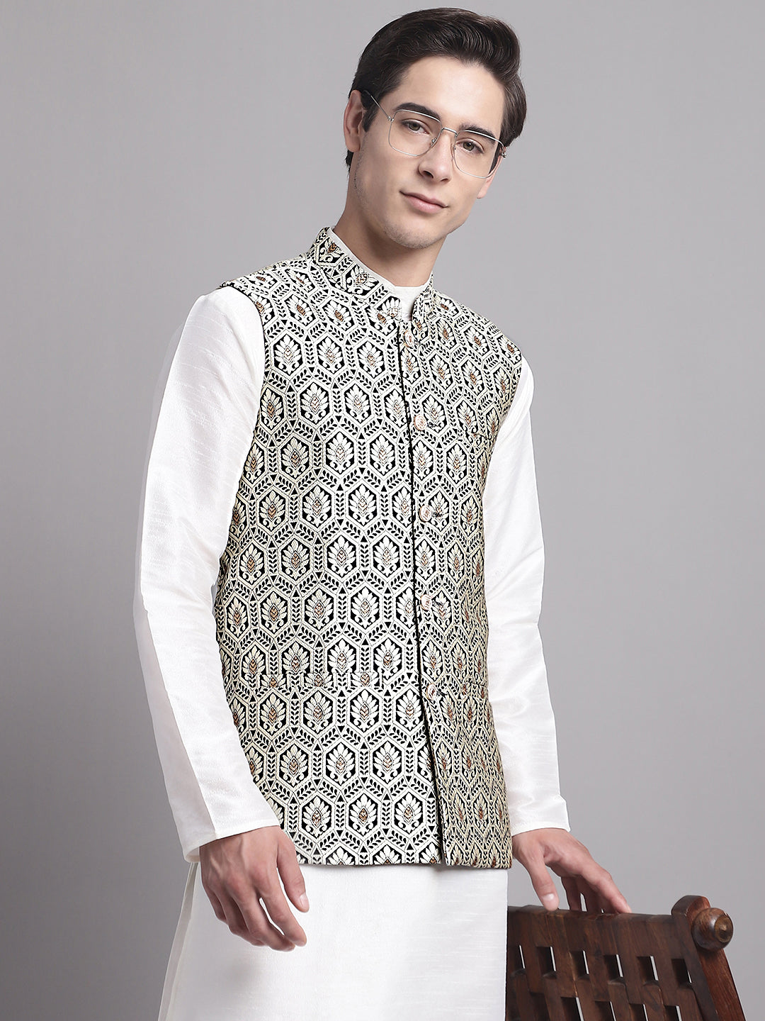 Buy BUAGI COLLECTION Men's ethnic wear jackets, SILVER color nehru jackets  , Waisecoat, Modi koti with perfect design (M) at Amazon.in