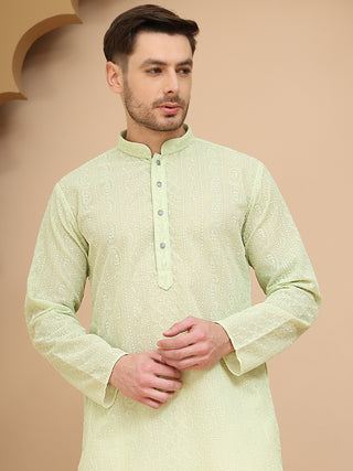 Men's Embroidered Kurtas.