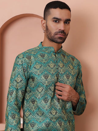 Men Green Silk Blend Straight Kurtas