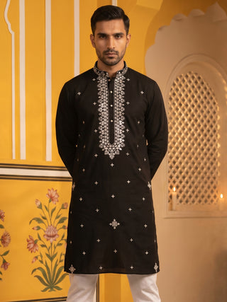Men's Embroidered & Mirror Work Kurta.