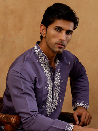 Men's Silk Embroidered Kurta