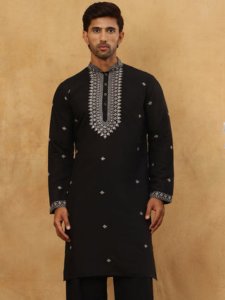 Men's Silk Blend Embroidered Kurta