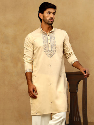 Men’s Silk Blend Embroidered Kurta