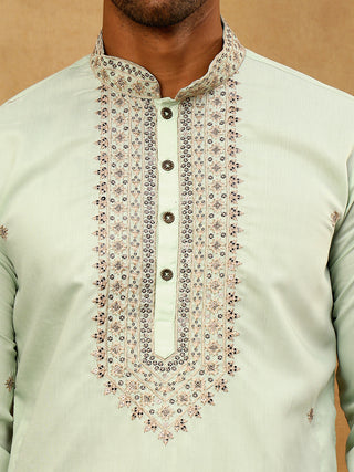 Men's Silk Blend Embroidered Kurta