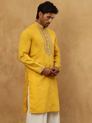 Men's Silk Blend Embroidered Kurta