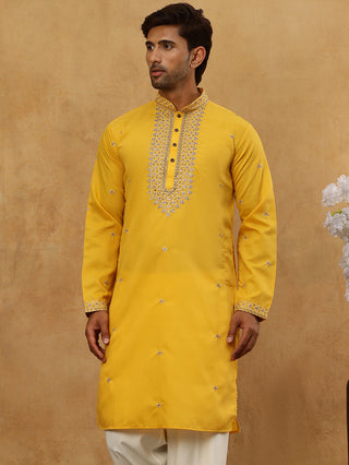 Men's Silk Blend Embroidered Kurta