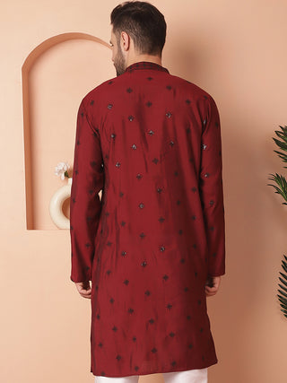 Men's Collar Chikankari Embroidered Kurtas