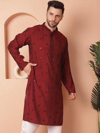 Men's Collar Chikankari Embroidered Kurtas