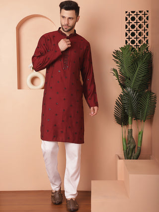 Men's Collar Chikankari Embroidered Kurtas