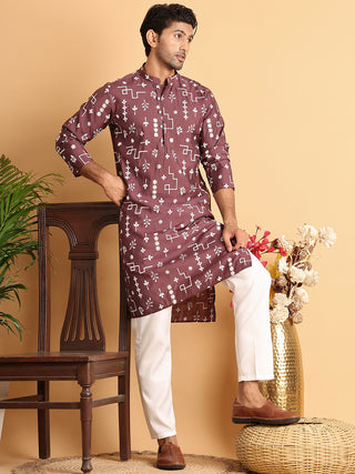 Embroidered Silk Blend Straight Kurta.