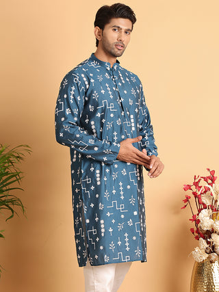 Embroidered Silk Blend Straight Kurta.