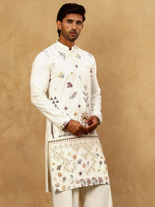 Silk Blend Floral Embroidered Kurta