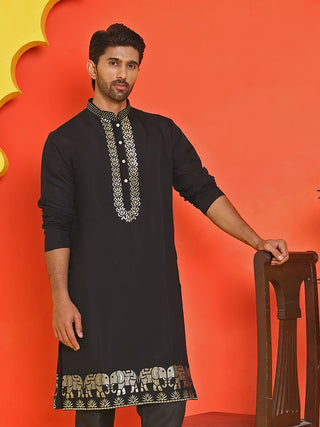 Embroidered Chikankari Kurtas For Men