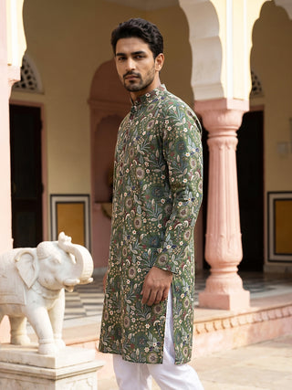 Silk Blend Floral Embroidered Kurta