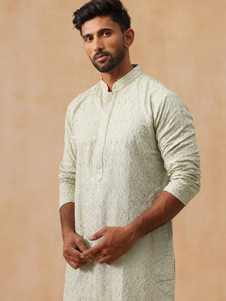 Men’s Festive Kurta with Intricate Embroidery
