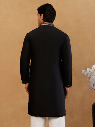 Men’s Silk Blend Embroidered Kurta