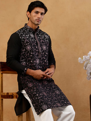 Men’s Silk Blend Embroidered Kurta