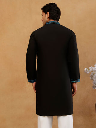 Men’s Silk Blend Embroidered Kurta