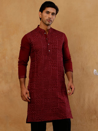 Men’s Silk Blend Embroidered Kurta