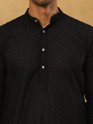 Men’s Ethnic Chikankari Kurta