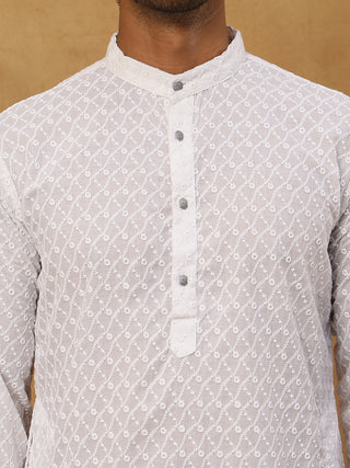 Men’s Ethnic Chikankari Kurta