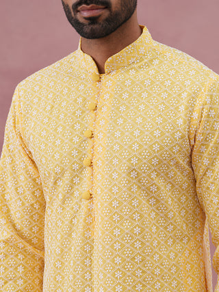 Floral Embroidered Kurta