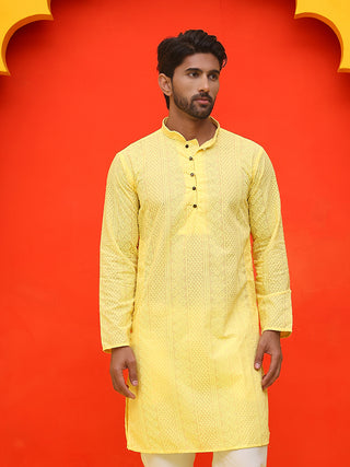 Jompers Men's Embroiderd Kurtas