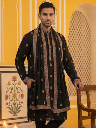 Silk Blend Embroidered Kurta With Dupatta