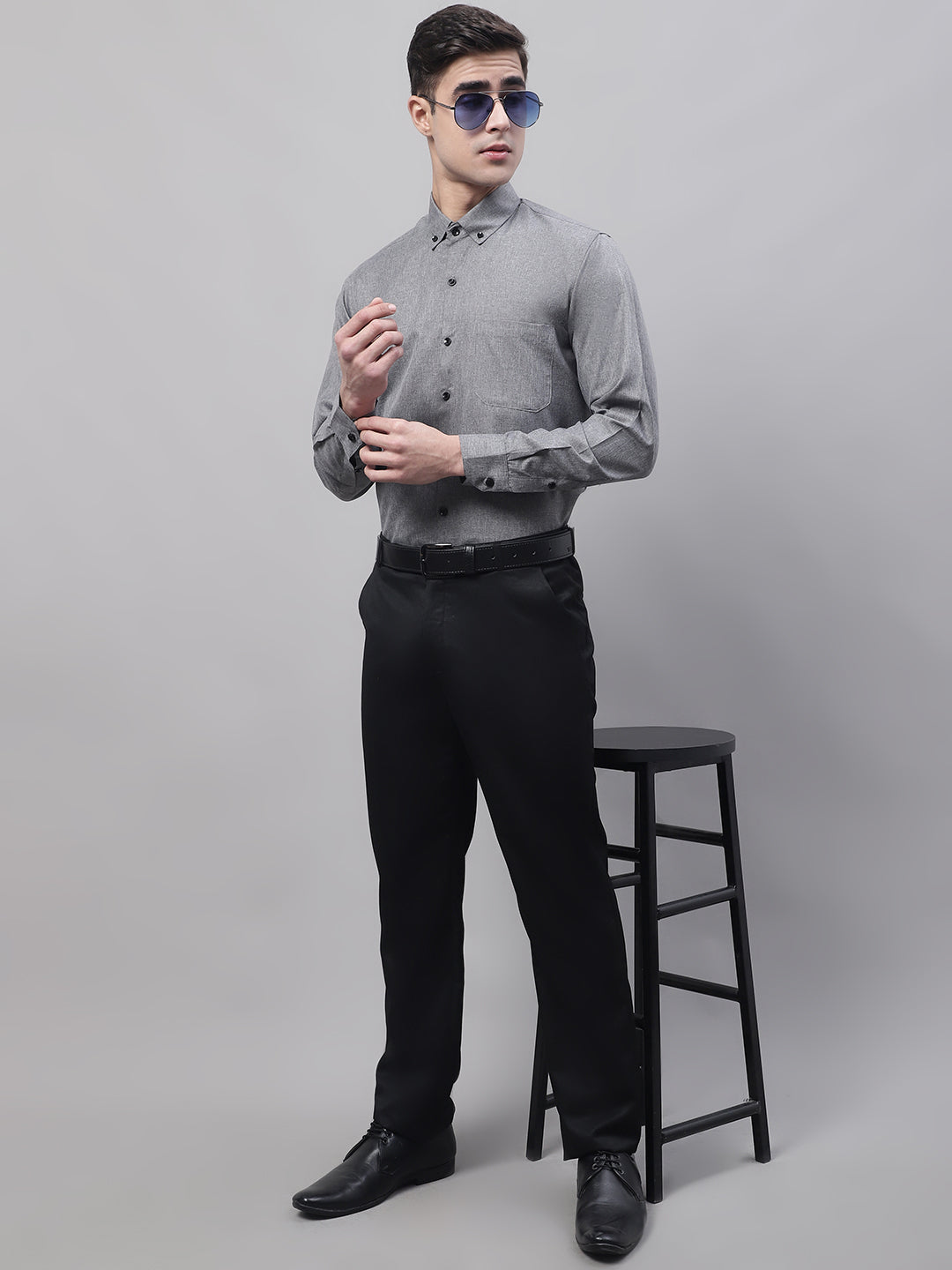 Men's Dark-Grey Cotton Solid Formal Shirt