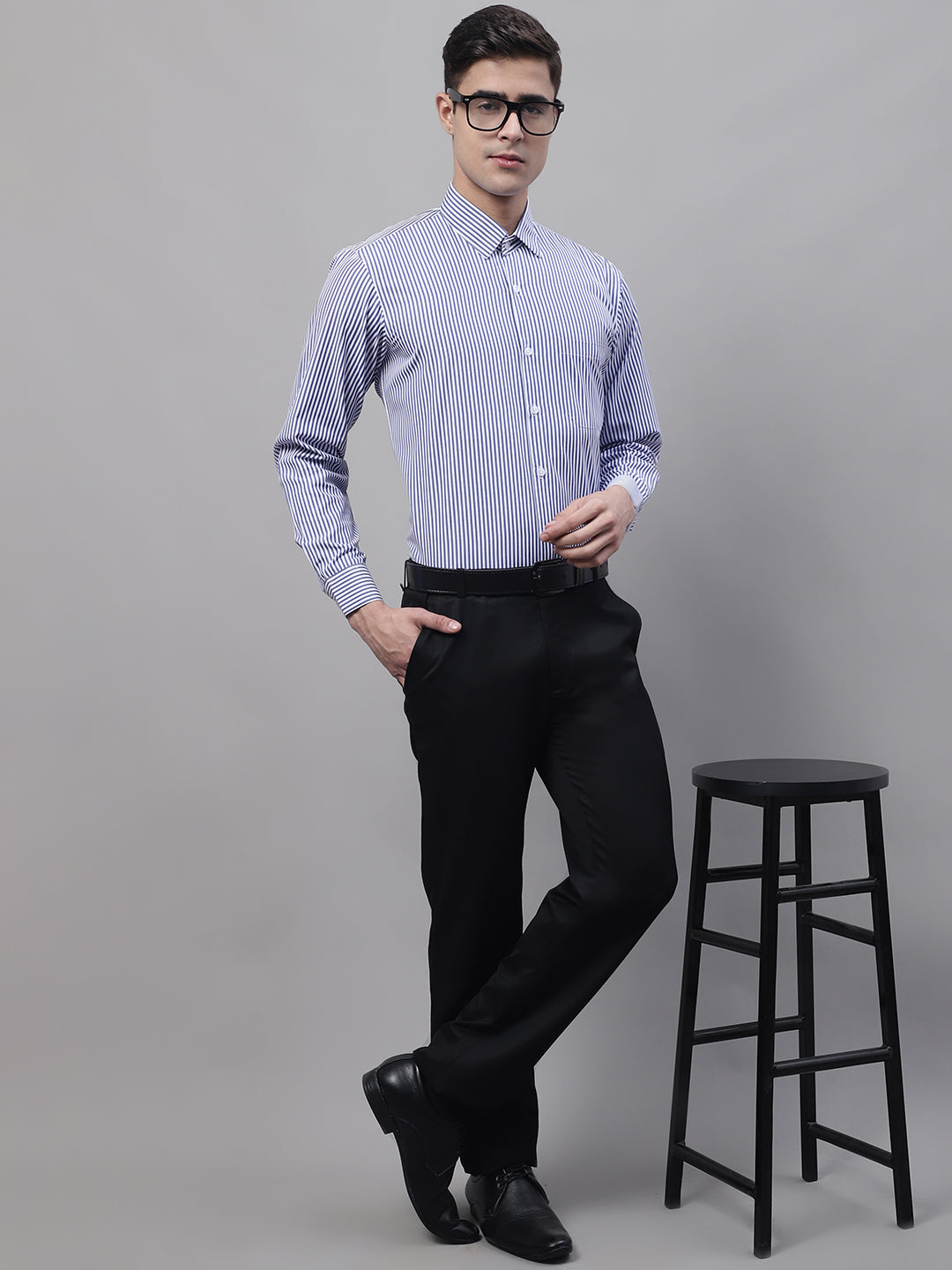 Men Navy Blue & White Regular Fit Striped Formal Shirt
