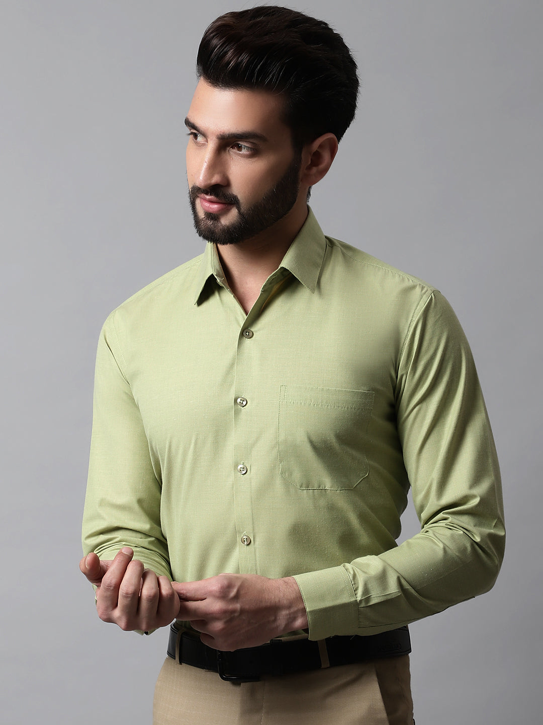 Men Pista Green Classic Slim Fit Solid Formal Shirt