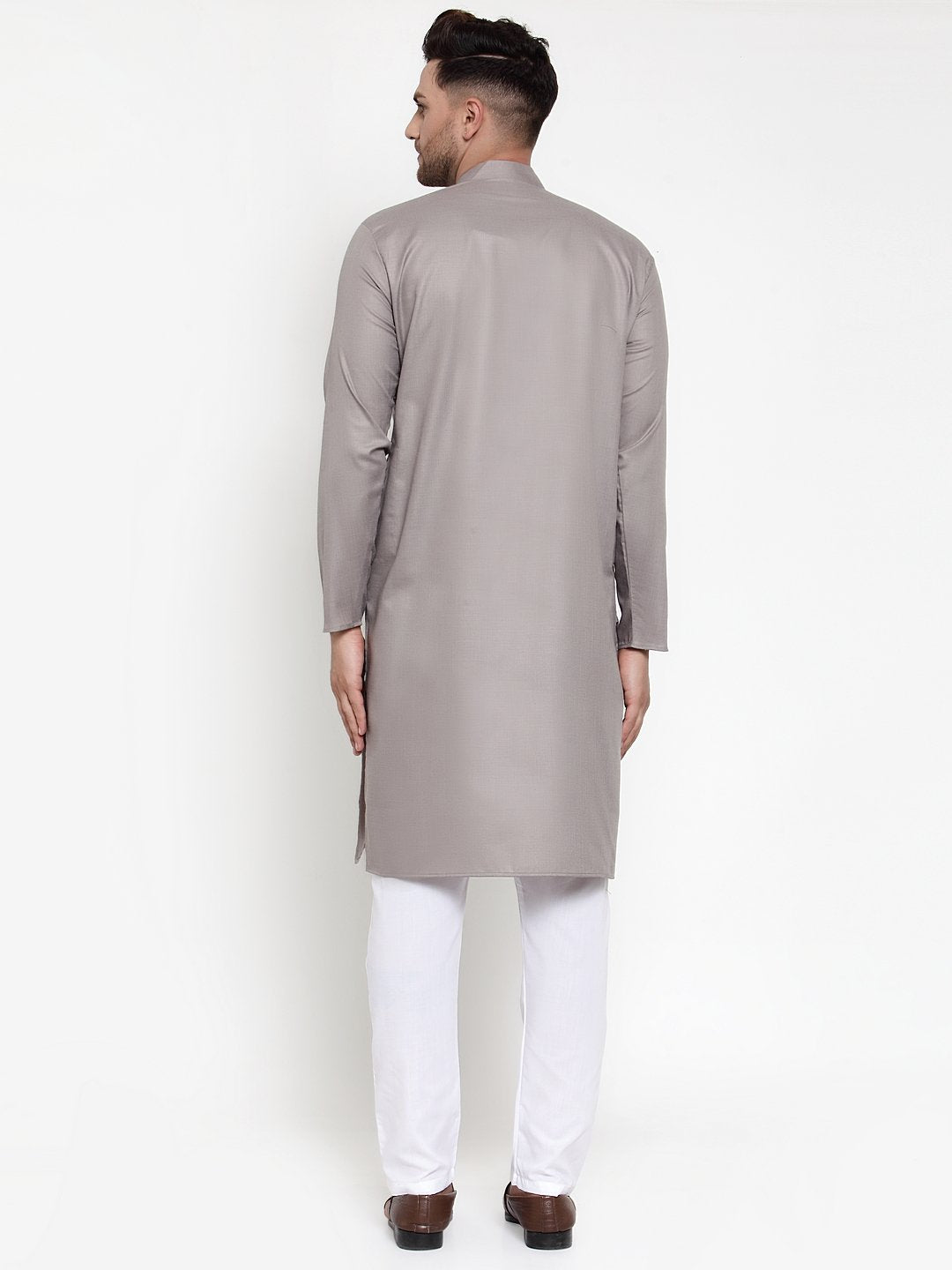 Jompers Men Grey & White Solid Kurta Only