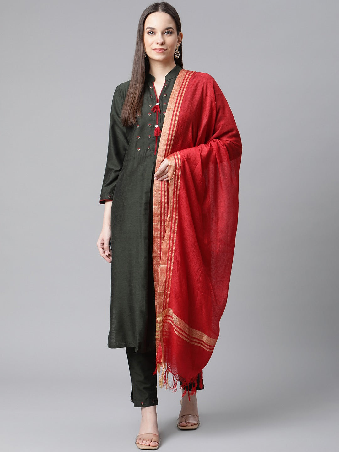 Jompers Women Green Regular Kurta with Trousers & With Dupatta