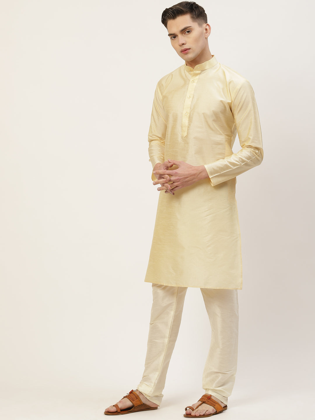 Men's Solid Kurta Pyjama With Floral Maroon Printed Nehru Jacket