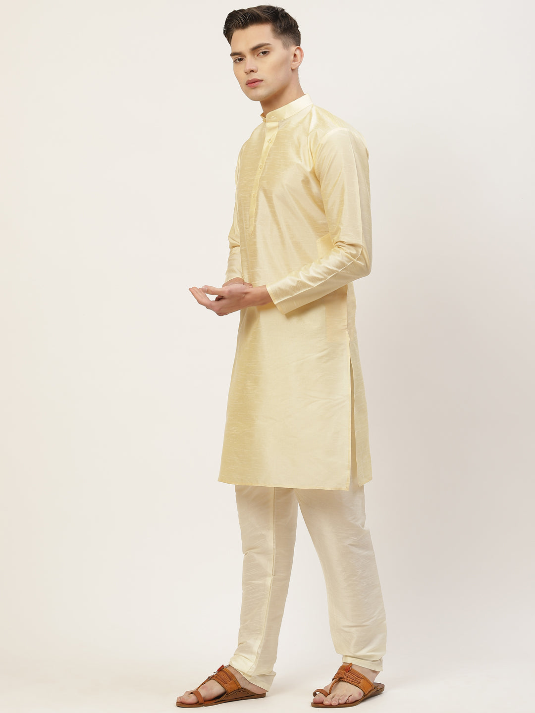 Men's Solid Kurta Pyjama With Floral Peach Printed Nehru Jacket