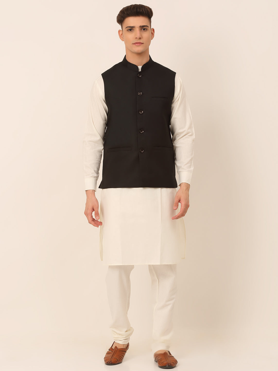 Men's Solid Kurta Pyjama With Nehru Jacket - Main Image