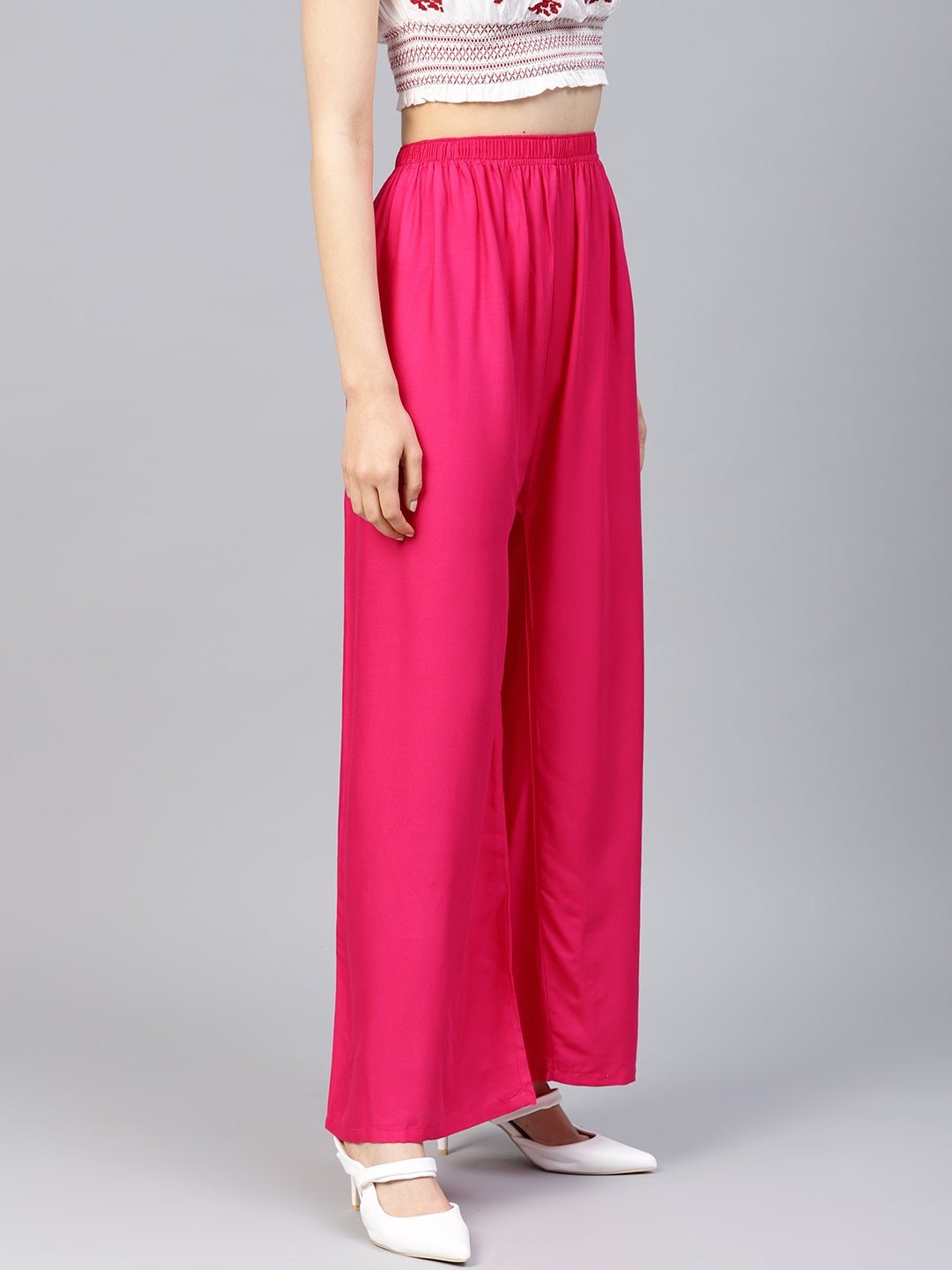 Jompers Women Pink Solid Straight Palazzos