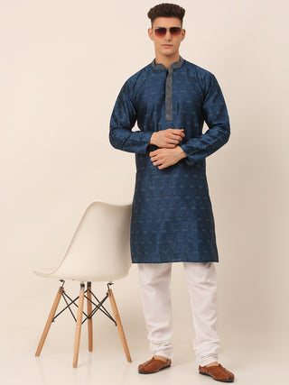 Men's Silk Blend Collar Embroidered Kurta Pyjama Set