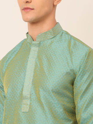 Men's Silk Blend Collar Embroidered Kurta Pyjama Set