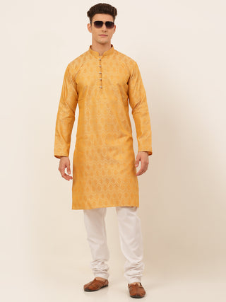 Jompers Men's Silver and Golden Woven Design Kurta Pajama