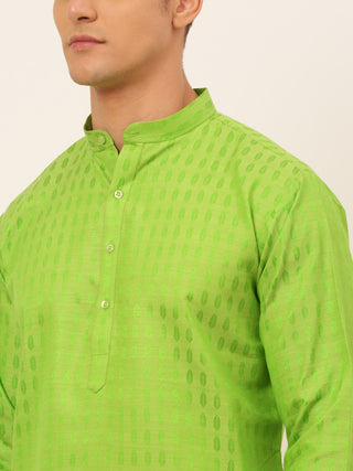 Jompers Men's Green Woven Design Kurta Pajama