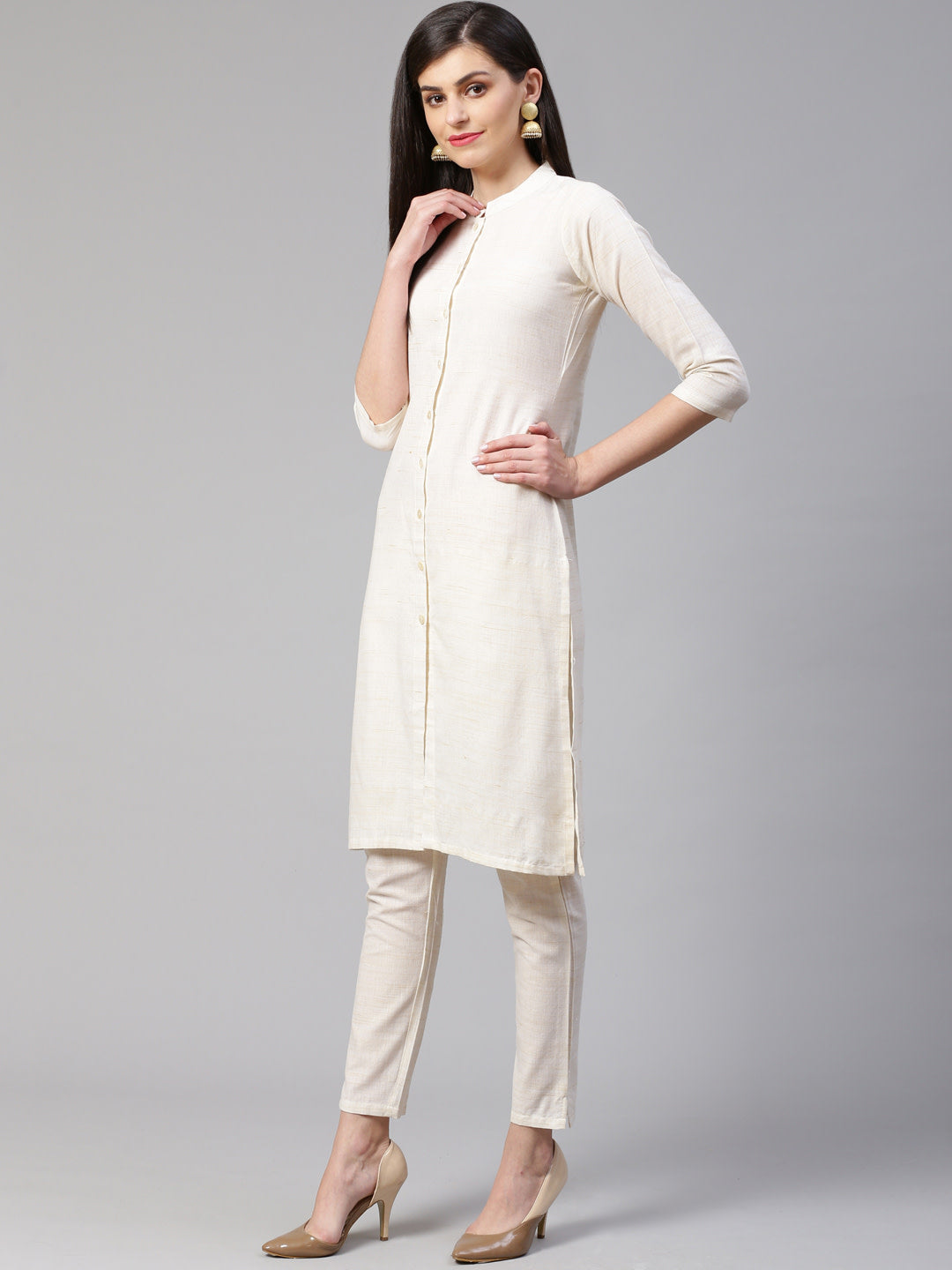 Jompers Women Off-White Woven Design Kurta with Trousers