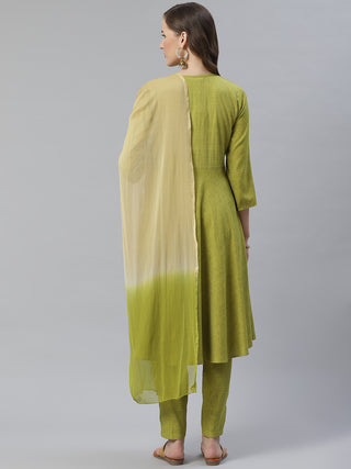 Jompers Women Green & Beige Self Design Kurta with Trousers & Dupatta