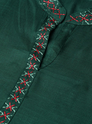 Jompers Women Green Embroidered Straight Kurta