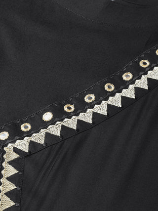 Jompers Women Black Embroidered Straight Kurta