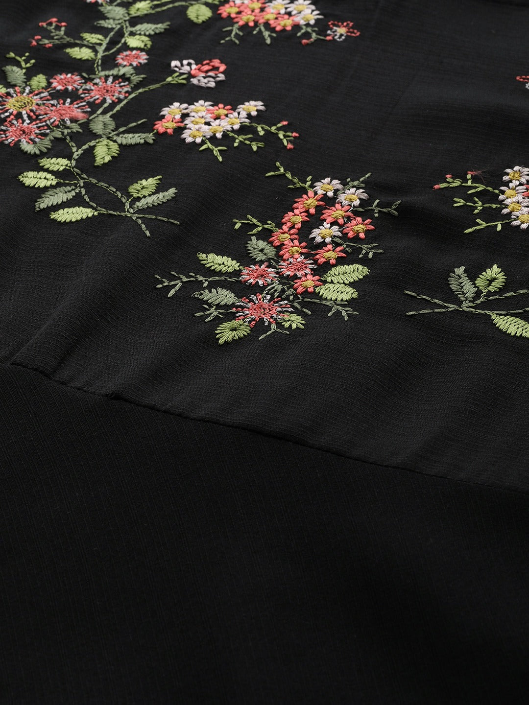 Women Black & Green Floral Embroidered Georgette Anarkali Kurta